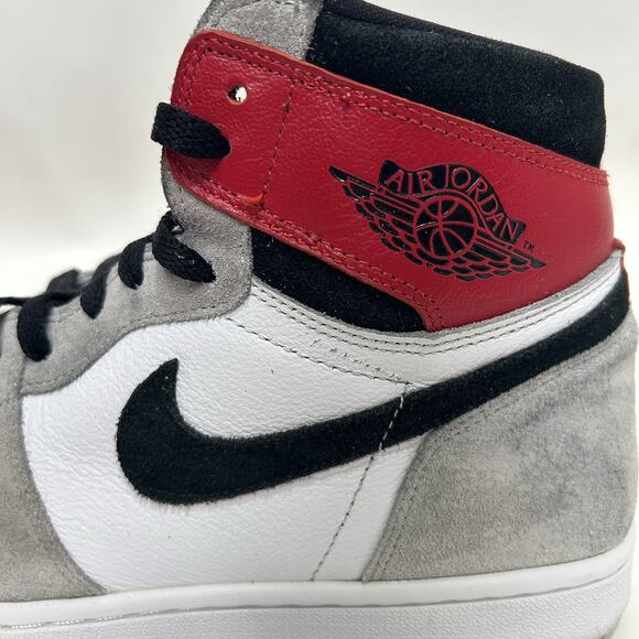 Nike Air Jordan 1 Retro High “Light Smoke Grey” - Picture 7 of 10
